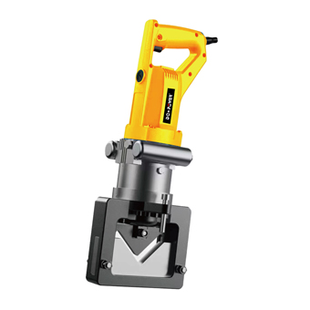 DP8028